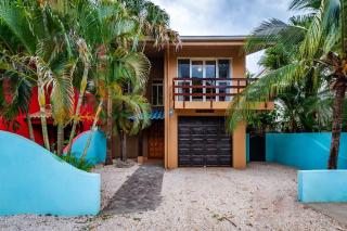 Nicely Priced Duplex in Surfside with Private Pool and AC in Every Room - Potrero - 7