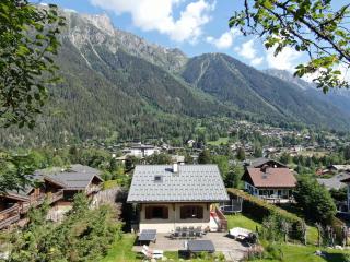 Chamonix Large Chalet, Sleeps 12, 200m2, 5 Bedroom, 4 Bathroom, Garden, Jacuzzi, Sauna - Chamonix - 6