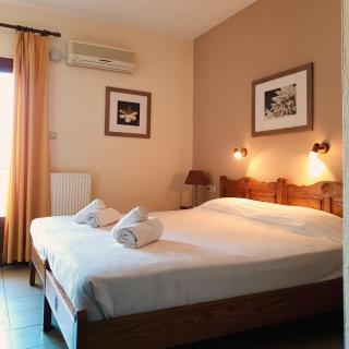 Pegasus Hotel & Coastal Cafe - Kala Nera - 6