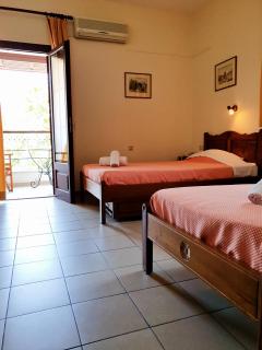 Pegasus Hotel & Coastal Cafe - Kala Nera - 5