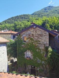 Alla Torre del Barbarossa B&B FORESTERIA - Mandello del Lario - 1