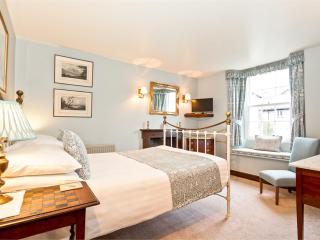 Waterwheel Guesthouse - 8