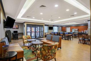 La Quinta Inn & Suites Casino and Bar by Wyndham Glendive - Glendive - 7