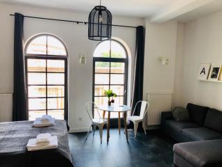 One Night Lofty Fabryczna - 1