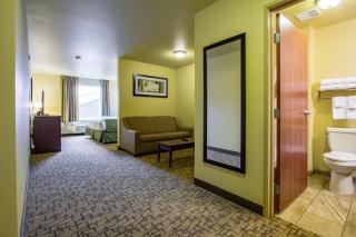 Cobblestone Hotel & Suites - Orrville - Orrville - 6