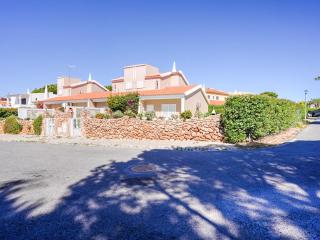Beautiful Holiday Home in Vilamoura with Private Pool - Vilamoura - 9