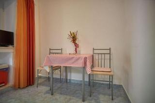 Apartments by the sea Vinisce, Trogir - 18225 - Vinišće - 9