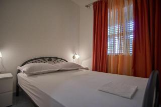 Apartments by the sea Vinisce, Trogir - 18225 - Vinišće - 6