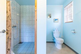 Island Breeze - Round House with BBQ - Wooden Hot Tub - Beach - 1