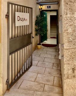 Apartments & Rooms Dujam - Split - 7