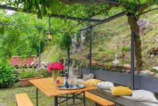 Como Lake Cosy Flat with Garden and Parking - 6