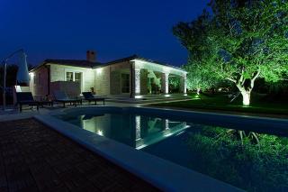 VILLA BIANCHERA - Tar - 0