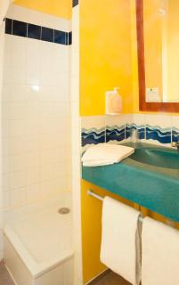 B&B HOTEL La Rochelle Centre Les Minimes - 2