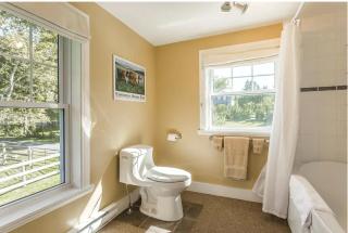 North House - Lovely Lac-Brome 3 Bedroom Lakefront Cottage - Lac-Brome - 4