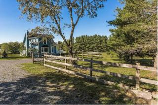 North House - Lovely Lac-Brome 3 Bedroom Lakefront Cottage - Lac-Brome - 9