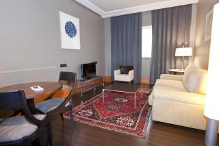 Gran Hotel Lakua - Vitoria-Gasteiz - 3