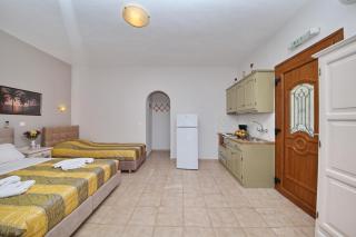 Niki Apartments - Panormos - 1