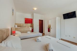 Apartments Bonaca - Igalo - 1
