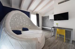 Primavera ApartmentSuites - Riva del Garda - 9