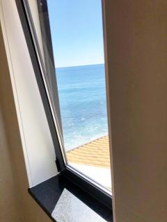 The Yellow House - 7