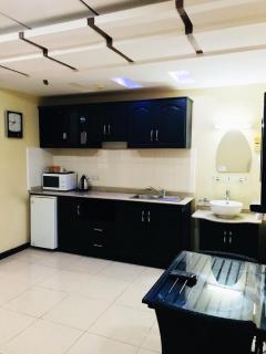 Urban Rose Hotel & Apartments - Dar es Salaam - 8