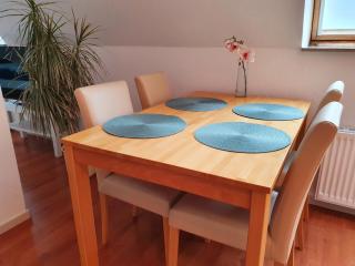 Zentrales Dachgeschoss-Apartment Bielefeld - 4