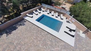 Poolside Hideout Apartments - Novalja - 8