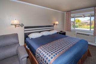 Surf Motel and Gardens - Fort Bragg - 4