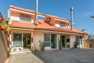 Modernos chalés a 90 metros da praia - Florianópolis - 0