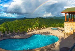 Extravagant View Cabin - 9