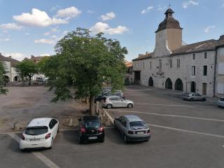 CAHORS SUD : Maison quercynoise avec vue sur place du village - Castelnau-Montratier - 7