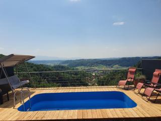 Hygge Hill - 7