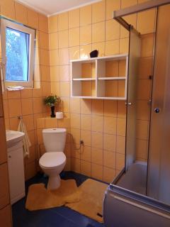 Dom nad JEZIOREM - 1