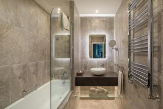 Mamaison Residence Izabella Budapest - Budapest - 1