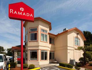 Ramada by Wyndham SeaTac Airport North - 9