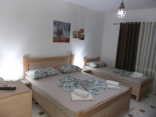 Apartments & Studio Haxhibeti - 9