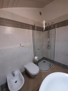BMP APARTMENT DELUXE 1 JACUZZI RISCALDATA PRIVATA vista Lago di Garda - Brenzone sul Garda - 3