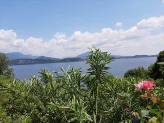 BMP APARTMENT GIOIOSA 1 terrazza vista Lago - Belgirate - 2