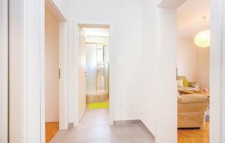 Big White apartment - 3