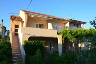 Apartments Tomas - Betina - 2