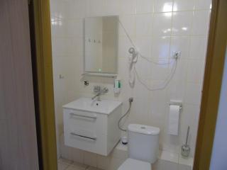 Pokoje gościnne vis a vis Retro - 2