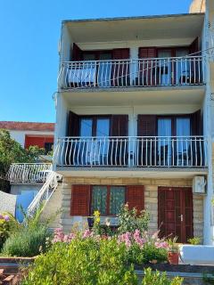 Apartmani I & J Šerić - Seget Vranjica - 9