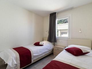 Appealing Mobile Home in Banjole with Garden - Banjole - 4