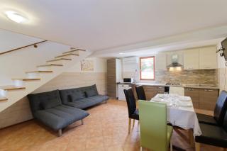 Holiday Homes Sunny Twins by Rent Istria - Grožnjan - 9