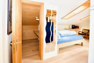 Stilvolle Dachwohnung für 4 im Thermenort Vals - Vals - 2