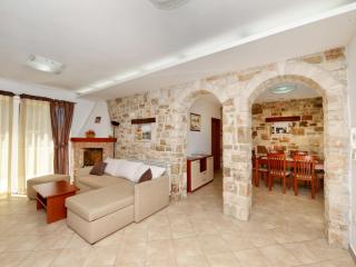 Holiday Home Petrovic by Interhome - Kaštelir - 2