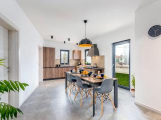 Holiday Home Villa Isabela by Interhome - Nova Vas - 7