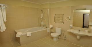 Optima Cherkasy Hotel - 9
