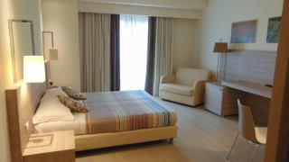 Turin Airport Hotel & Residence - San Francesco al Campo - 1