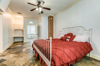 Sandcastle Retreat - Galveston - 3